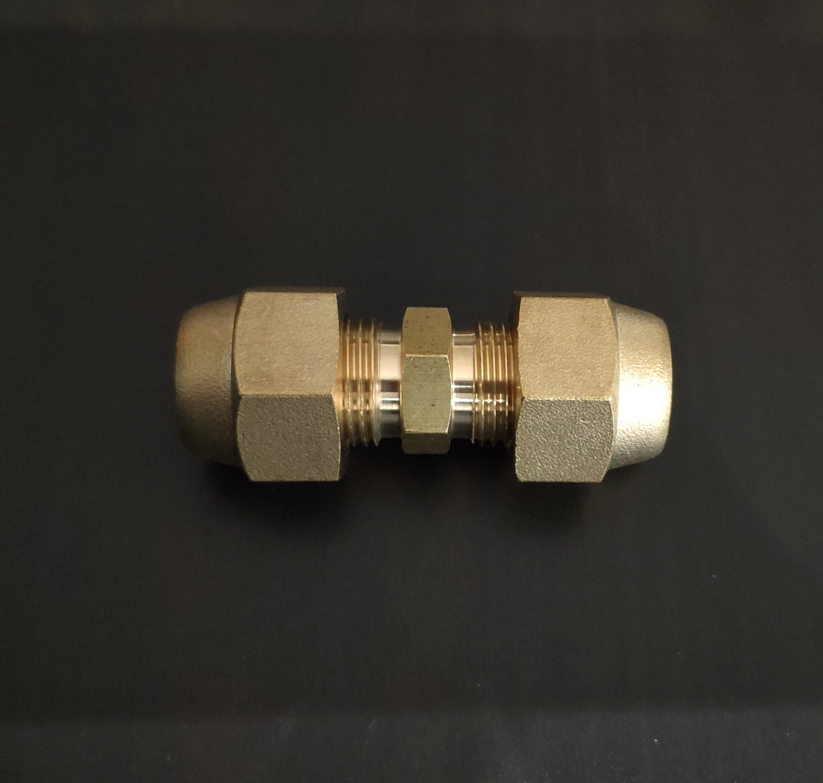 Kältemittelleitung Überwurfmuttern, Verbindungsnippel  1/4" + 3/8"