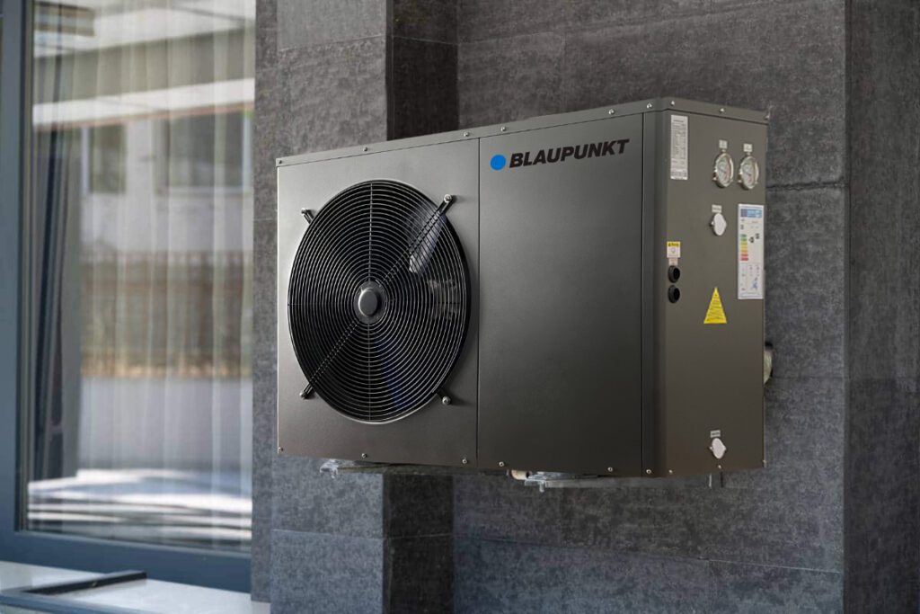 Blaupunkt Monoblock Wärmepumpe Luft/-Wasser 6 kW BLP06P1V2MR32 Wifi BAFA Heizen / Kühlen A+++